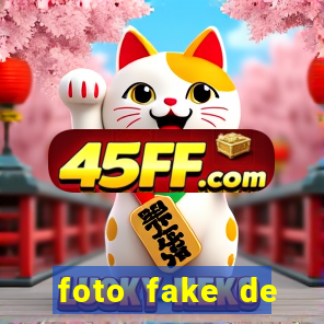foto fake de menina cacheada